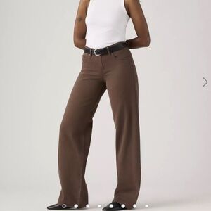 Brown low loose Levis jean